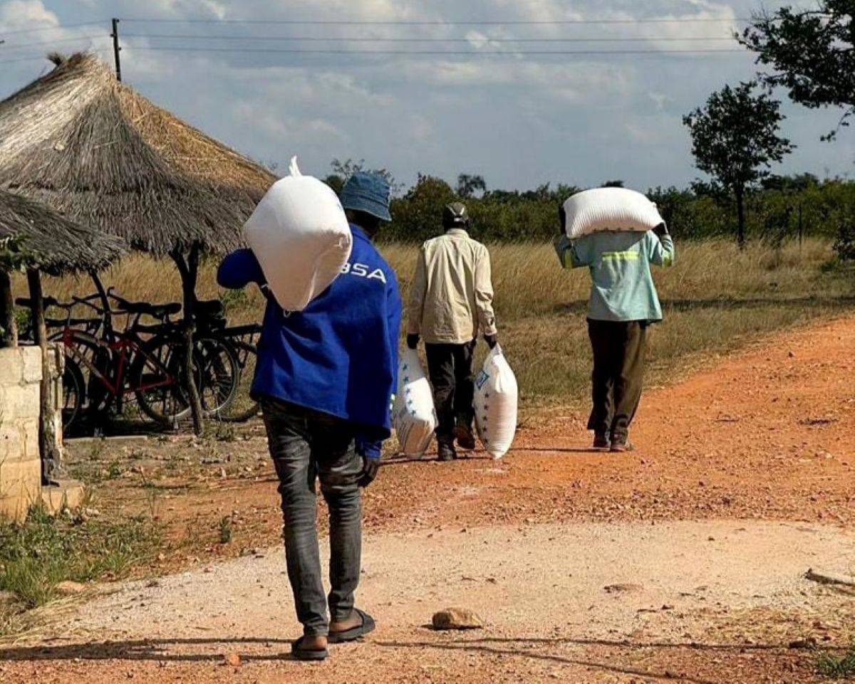 Zahvalnost na licima mještana na hrani koju smo nabavili zahvaljujući vama