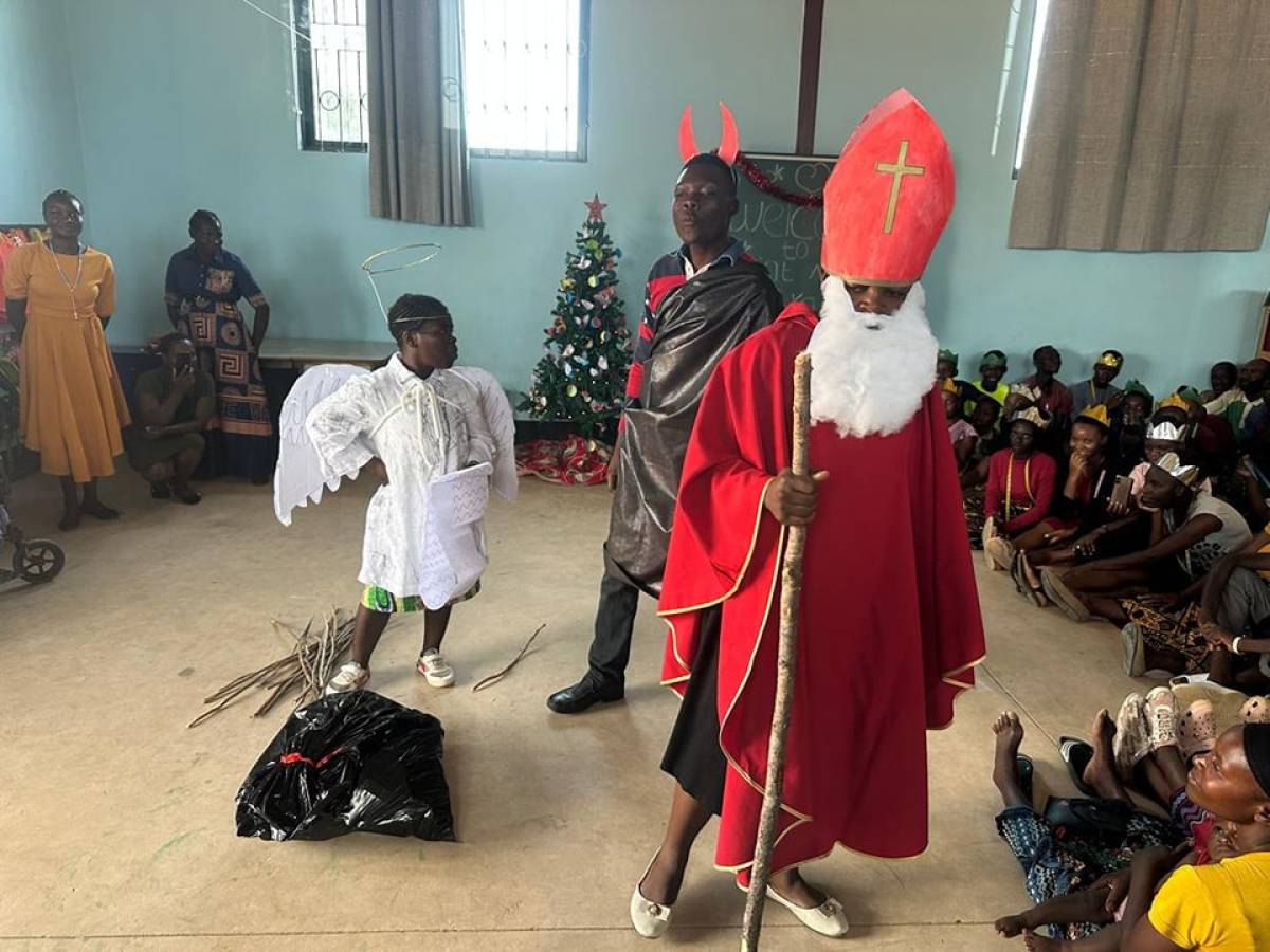 Sveti Nikola darivao djecu u Mwakapanduli