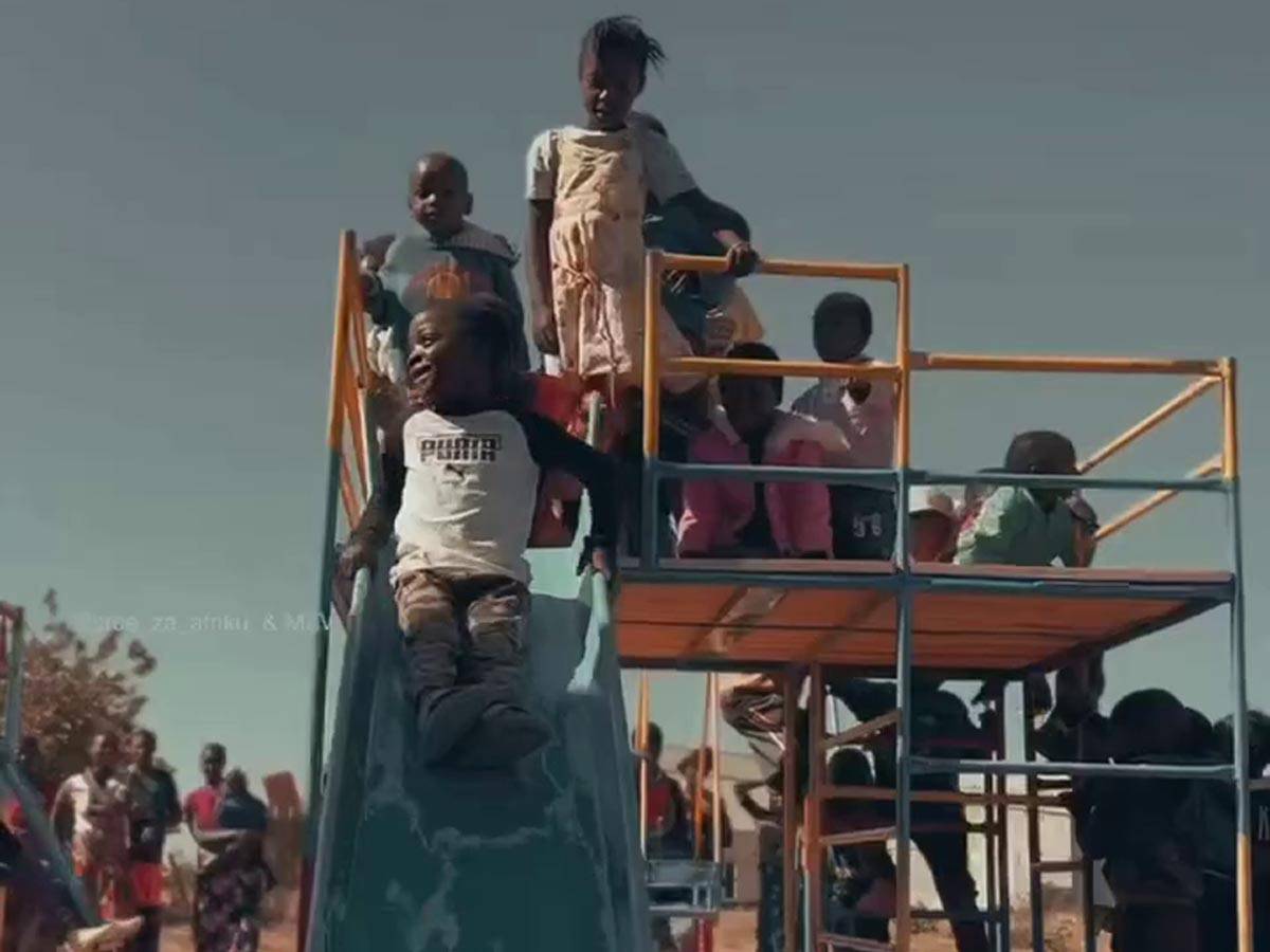 Naši vrtićarci dobili su svoje prvo igralište